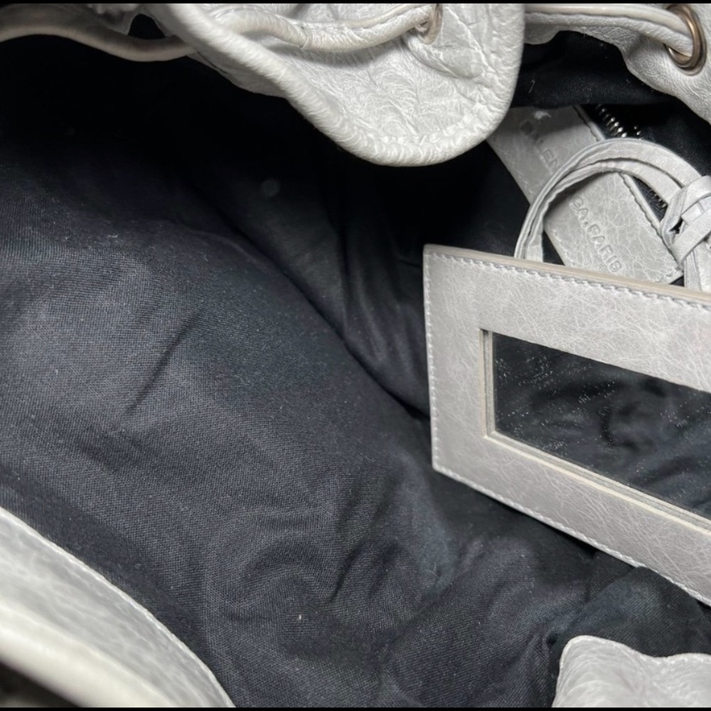 Authentic Balenciaga bag - Picture 3 of 5